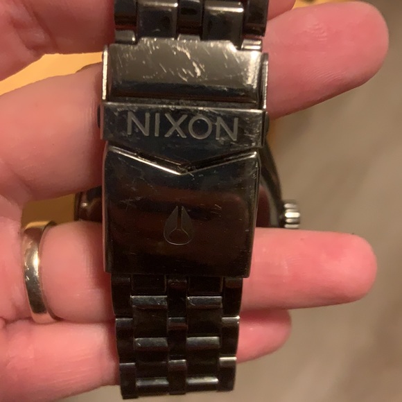 Men’s Nixon Own It Monopoly watch. - Picture 4 of 4